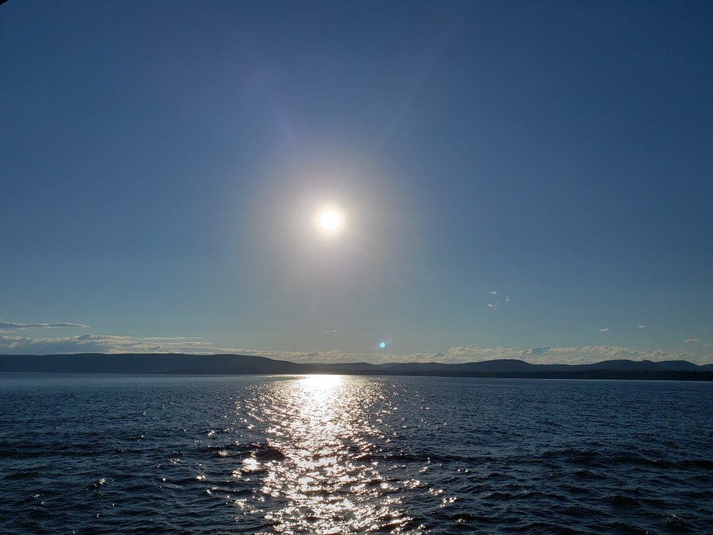 Scenery in Quebec, Canada sunny sky at sea
